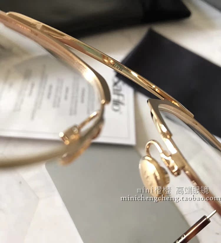 Thời trang 2018 sản phẩm mới Kính kim loại ánh sáng phẳng khung kim loại có thể kết hợp với nam và nữ kính montblanc