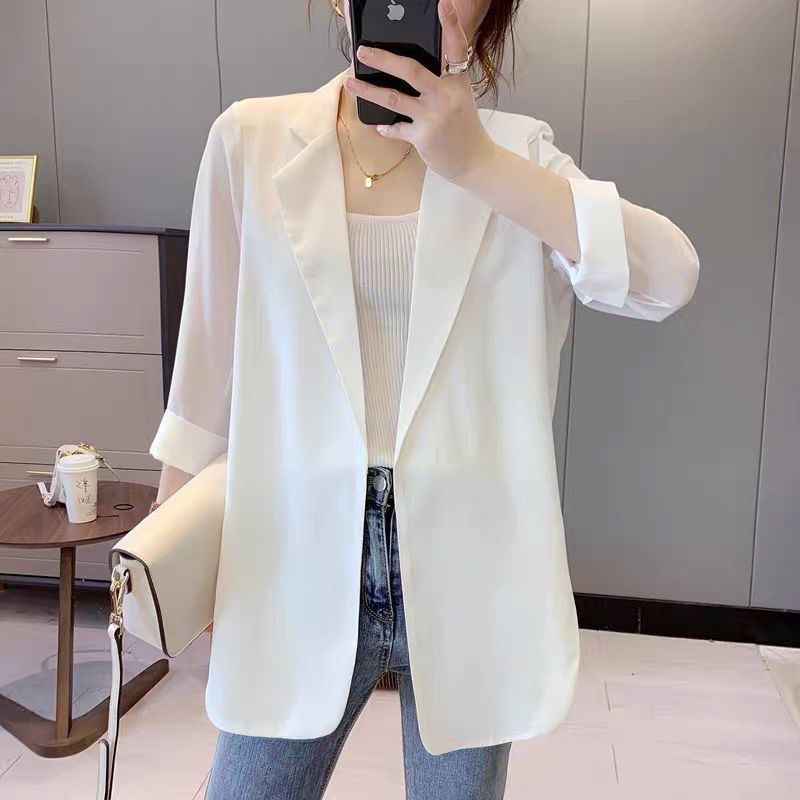 Small Summer Summer Model 2021 new temperament of the nine - point sleeve design in the middle - long white coat