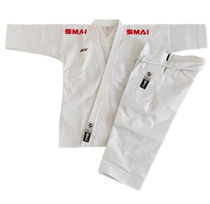 Gi kumite haut de gamme avec un design en maille tissu élastique respirant à séchage rapide qui absorbe la transpiration et est confortable. Contactez le service client pour connaître les tailles.