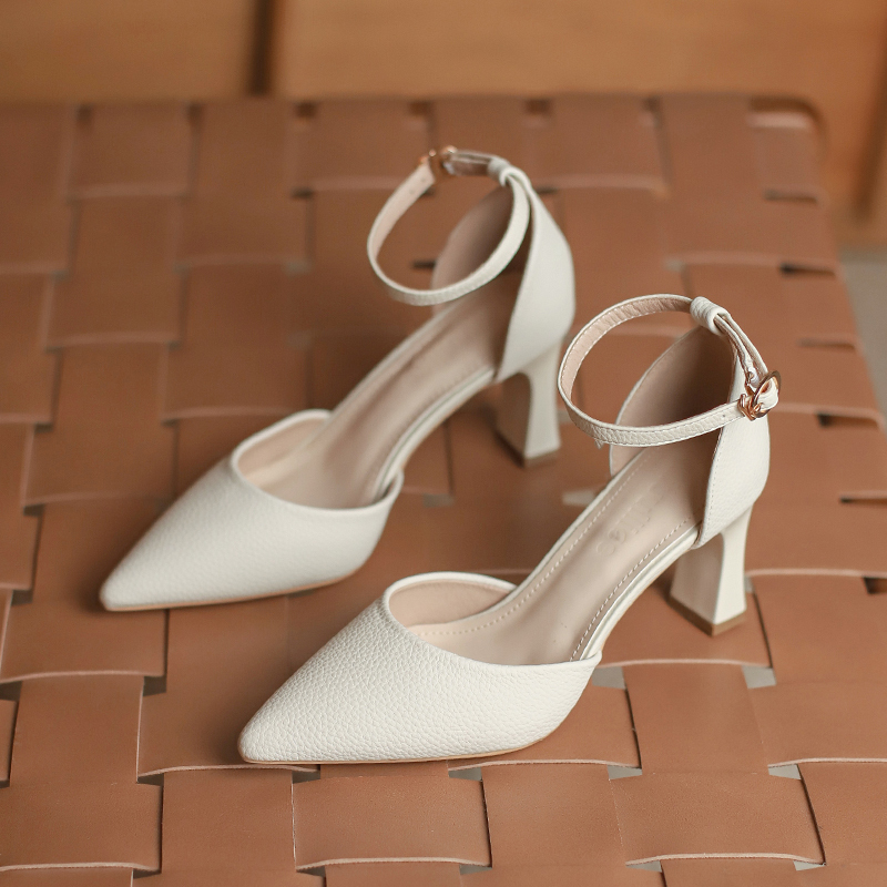 Genuine Leather High-Heeled Women's Shoes with a Stylish Design, 2026 New Spring and Summer Model, Single Strap Buckle, Pointed Toe, Chunky Heel, Sandals, Work Shoes