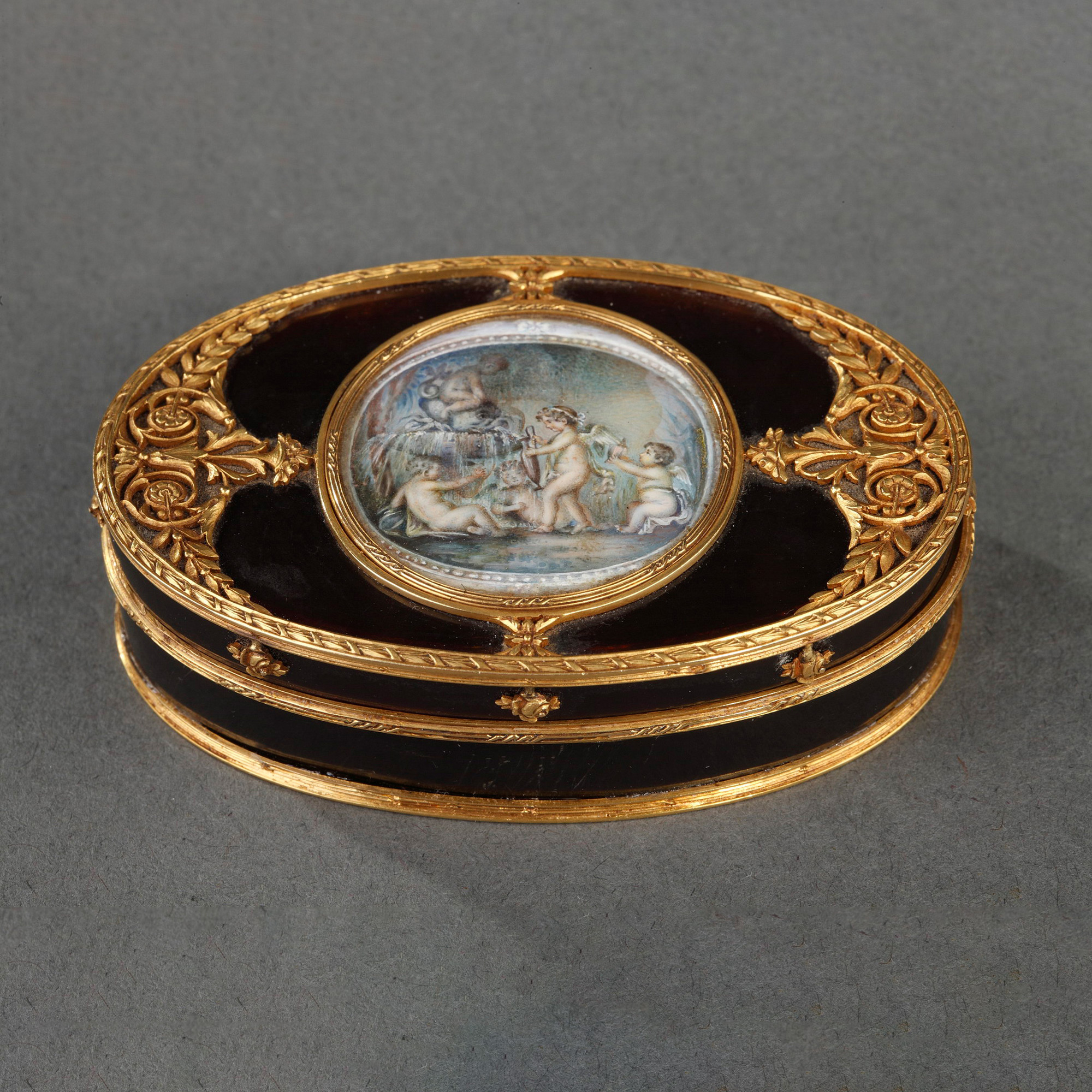 Unicorn Deer Atlantic Antique Small Angel Themed 18K Gold Painted Decoration Face-style First Decorated Box O-style Treasure Box