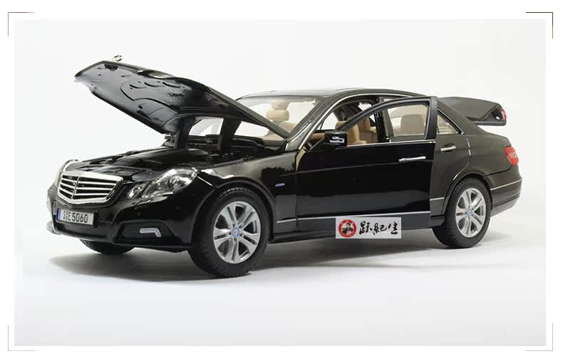 Mercedes-Benz E-class E350 1:18 Mercedes-Benz hợp kim mô phỏng mô hình xe sedan tĩnh bộ sưu tập mô hình mô hình xe cộ