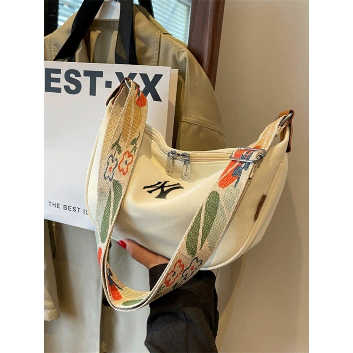 Yankees shoulder crossbody bag