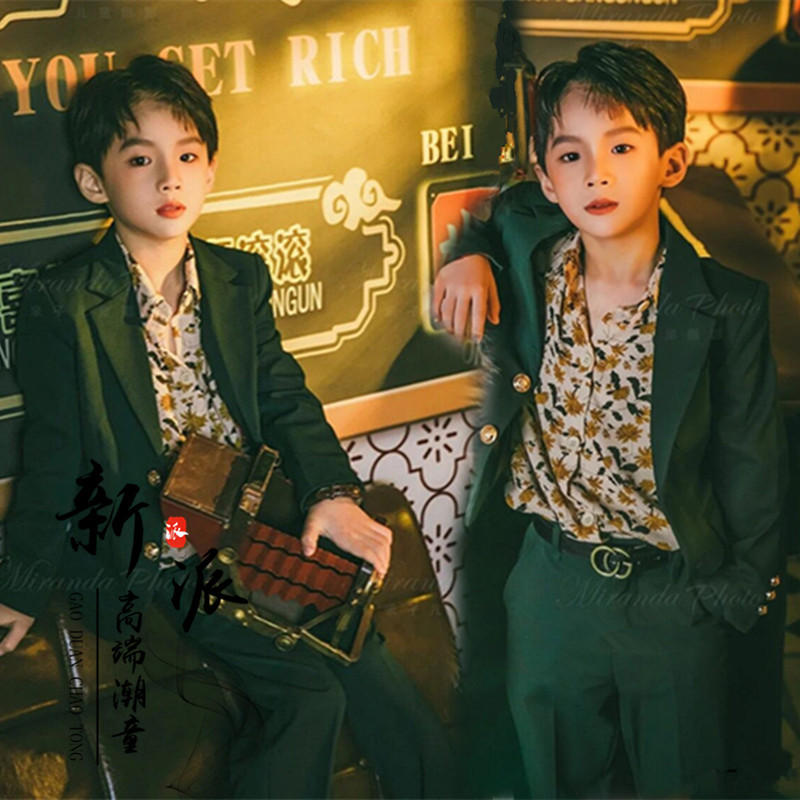Shooting 8090S Boys' Theme Photo Art Photo Kidsren's Competition Stage Catwalk Hong Kong Style Kidsren's Performance Clothing