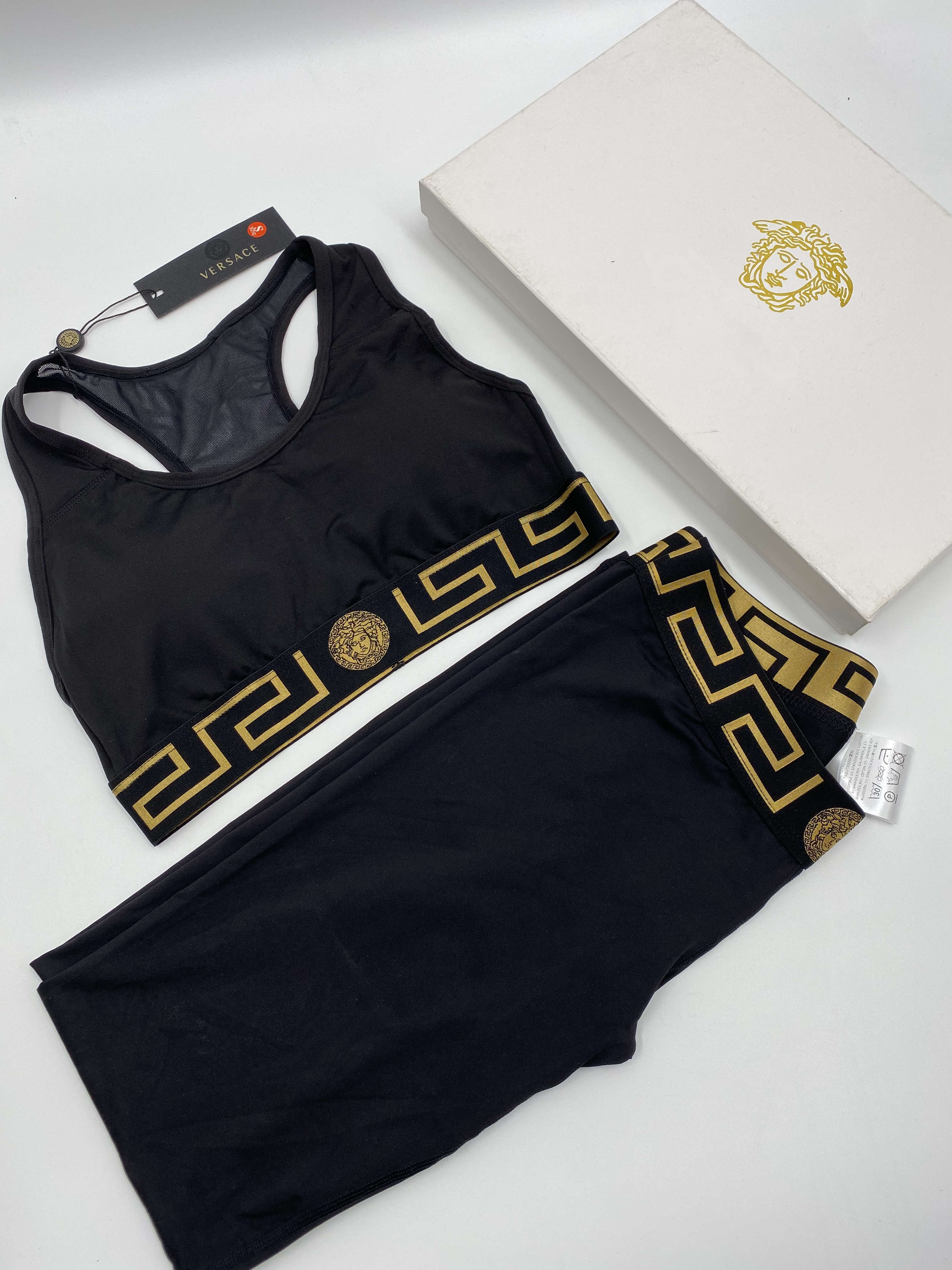 Black & Black2020 new pattern   Europe and America foreign trade Hot money   yoga Sports suit
