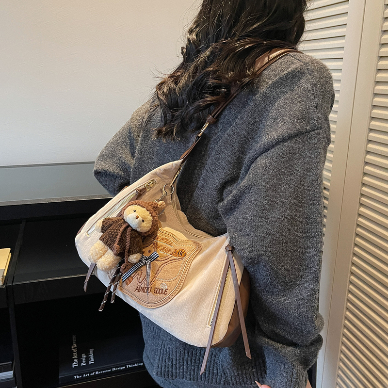 Amy Rabbit Women's Bag 2026 New Model Commuting Daily Versatile Niche Design Simple Textured Single Shoulder Crossbody Tote Bag Amy Rabbit Women's Bag 2026 New Model Commuting Daily Versatile Niche Design Simple Textured Single Shoulder Crossbody Tote Bag