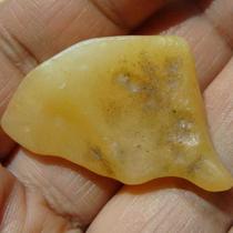 (Jade material is rare) (Good quality) Qinghai no-mans land Gobi material (golden skin) - natural