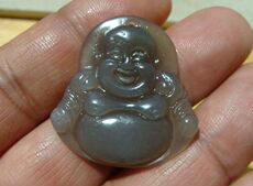 Украшения на шею 【进店有礼促销】青海玉(淡紫罗兰色）----笑口常开挂件。