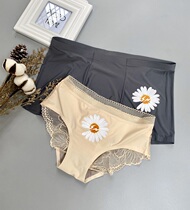 Fresh small wrinkled chrysanthemum couple panties thin ice silk sexy lace couple pants