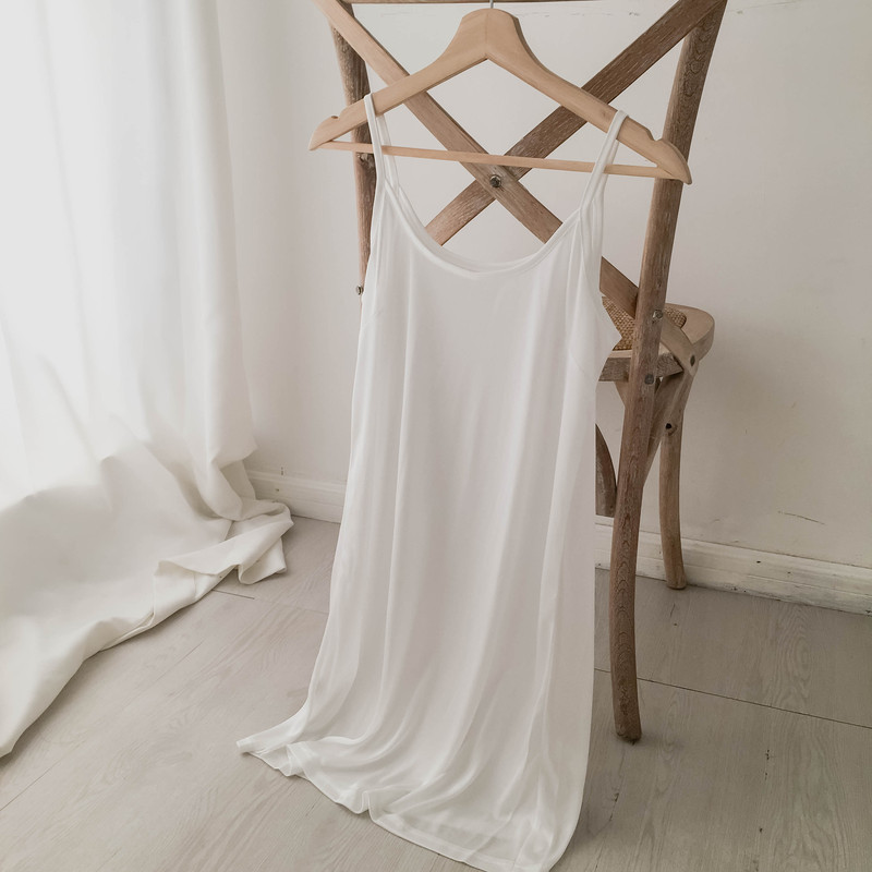 Dongdaemun White Milk Silk Camisole Nightgown Loose Single-Layer Inner Layering Shirt Semi-Transparent Mid-Length Petticoat Dongdaemun White Milk Silk Camisole Nightgown Loose Single-Layer Inner Layering Shirt Semi-Transparent Mid-Length Petticoat