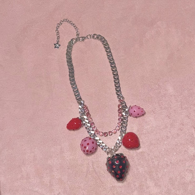 Wgmm Y2K Hot Girl Style Multi-Layered Strawberry Diamond-Studded Necklace