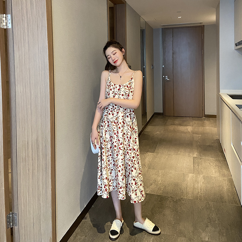 Floral dress women 2021 summer new French first love dress retro super fairy long dress medium and long version suspender skirt