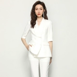 Осенний классический костюм для работы