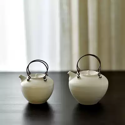 -Taoyuan daily-salt lifting beam teapot cold teapot white porcelain two sizes full hand-made white