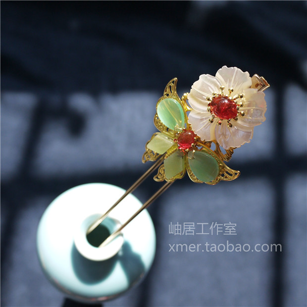 White butterfly shell brass gold - plated antique butterfly to remove Han clothing hair jacket hair hair jacket