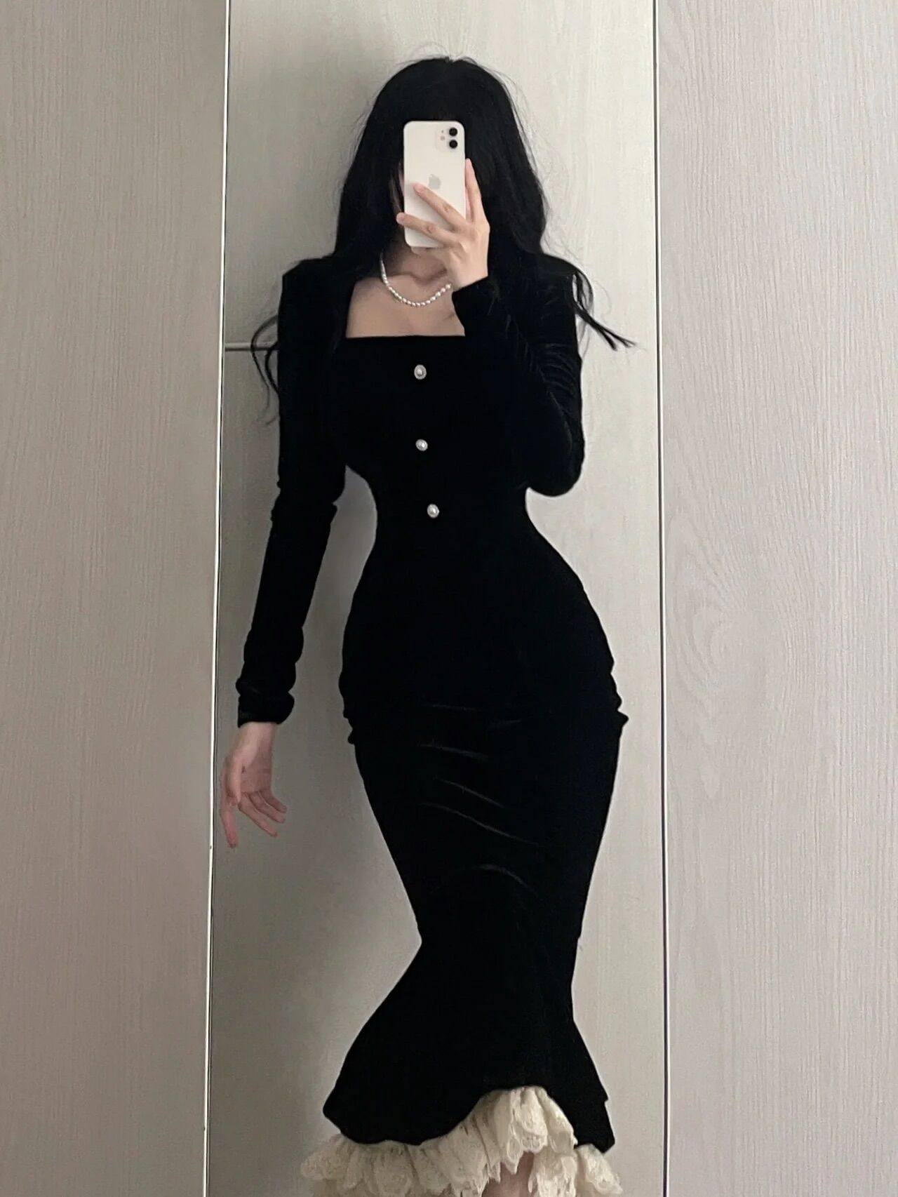 French Hepburn style black velvet dress for women, autumn high-end elegant long dress, waist-cinching and slimming bodycon long dress.