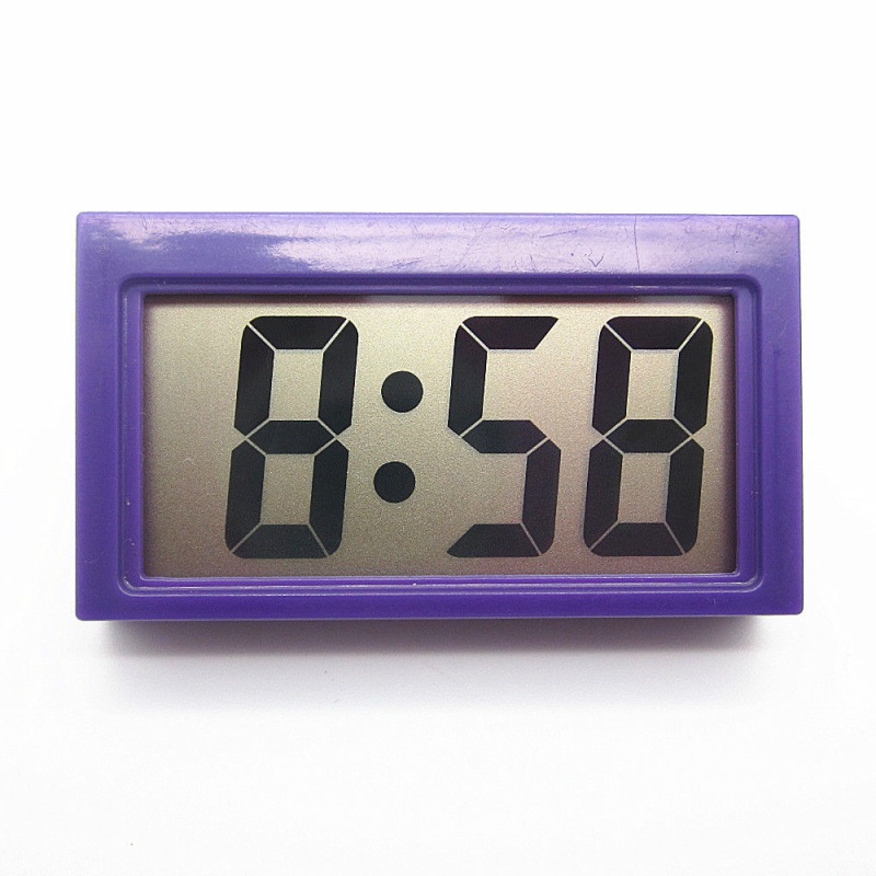 Galloping car load clock table luminous A class C class E car with electronic table quartz watch upholstered car swing piece-Taobao