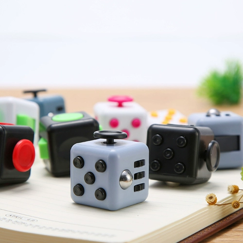 Игральные кости, кубик Рубика, игрушка при гиперактивности, антистресс