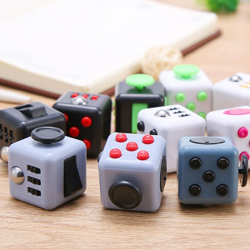 Игральные кости, кубик Рубика, игрушка при гиперактивности, антистресс