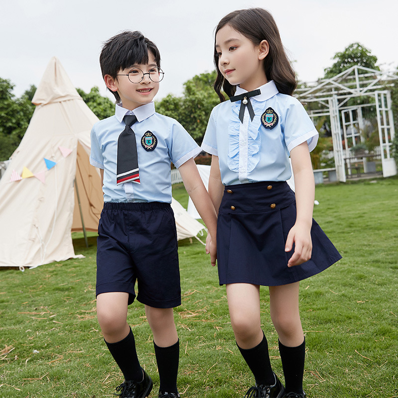 Six-section kindergarten played out to suit male girl host pure cotton Inlan primary school gown with wind graduation photos