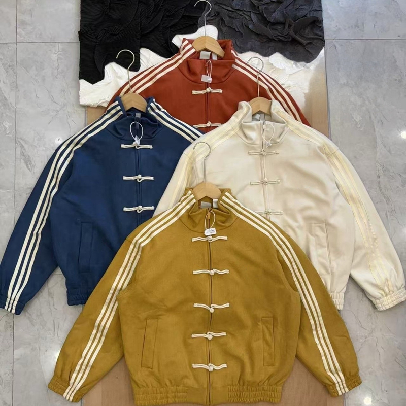 2026 New Style New Chinese-Style Disc-Button Tang Suit Suede Stand-Up Collar Jacket for Men and Women, Loose Retro Sports Coat for Couples
