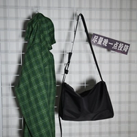 Черный, маленький