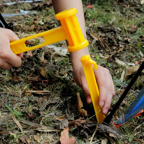 Палатка, пластиковый дорожный молоток