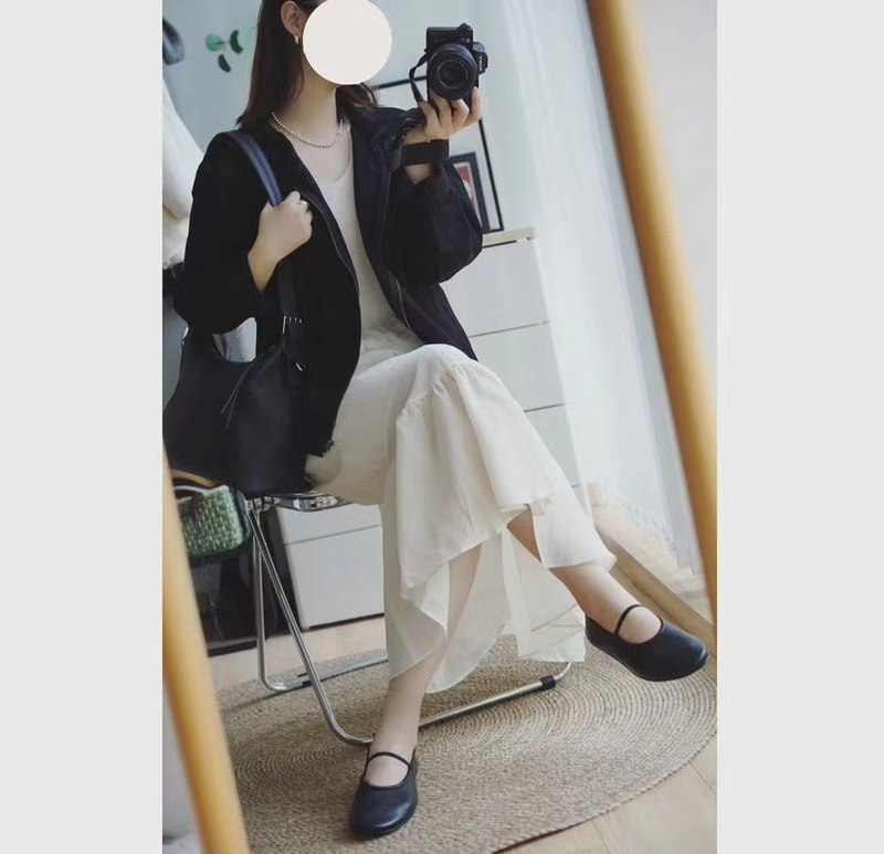 Lambskin Single-Strap Ballet Flats with Soft Round Toe, Shallow Mouth, Flat-Soled French Granny Shoes, Retro Mary Janes Lambskin Single-Strap Ballet Flats with Soft Round Toe, Shallow Mouth, Flat-Soled French Granny Shoes, Retro Mary Janes