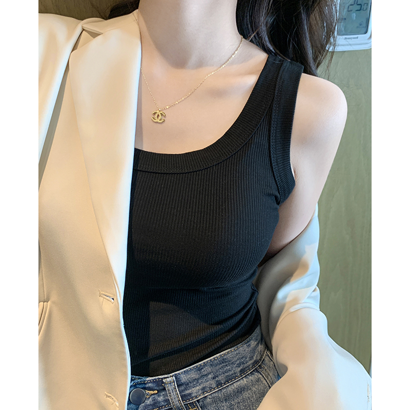 Black Camisole for Women, 2026 New Summer Style, Sleeveless Outerwear, Base Layer Top That Covers Side Breasts and Prevents Exposure