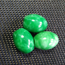 Green emerald color Passepartout men and women lucky transfer beads Jade pendant pendant men and women money chain Peizhu