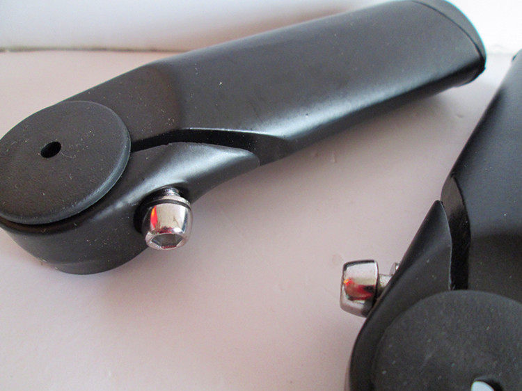 Poignées de vélo - Ref 2342282 Image 8