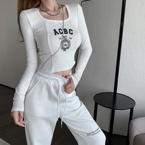 White undershirt woman 2022 spring autumn square collar short irregular design feeling small crowd inside a long sleeve t-shirt blouse