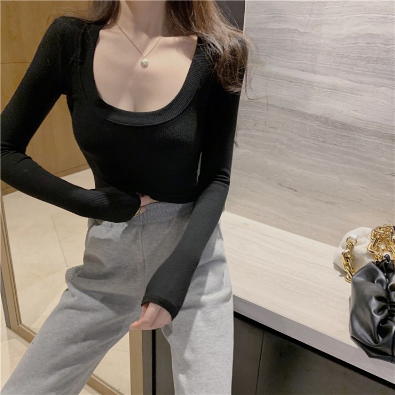 Black low collar Long sleeves T-shirt woman 2022 Spring new body Thunder skinny hitch bottom shirt 100 lapped foreign U collar blouse
