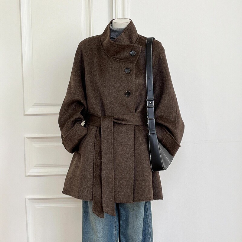 Woolen Coat for Women, Short Style for Petite Figures, 2026 New Winter Model, High-End and Elegant Hepburn Style Woolen Overcoat Woolen Coat for Women, Short Style for Petite Figures, 2026 New Winter Model, High-End and Elegant Hepburn Style Woolen Overcoat