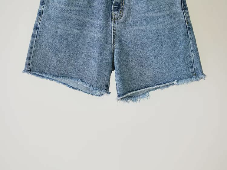 Hàn Quốc mua phụ nữ chuyên nghiệp 2019 hè mới retro cũ mặc quần short lông dài màu trắng - Quần jean chân váy bò