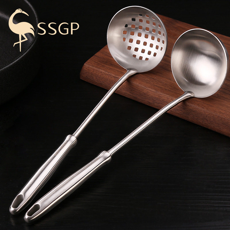 Thickened 304 stainless steel hot pot spoon soup spoon for leaking spoon suit Home size Number of long handle rare rice congee tablespoon
