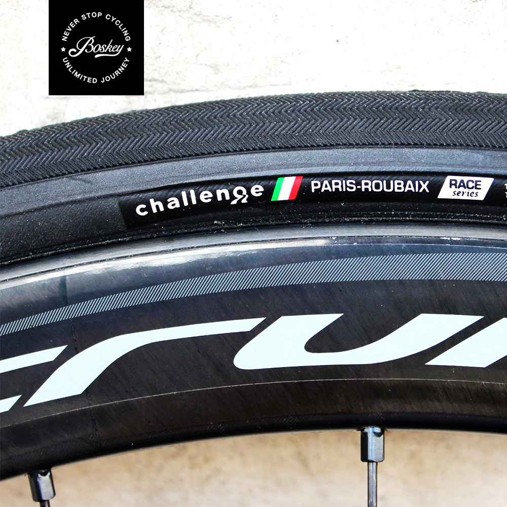 Italian Paris Roubaix all-weather wear-resistant stab-resistant folding classical race road car tire