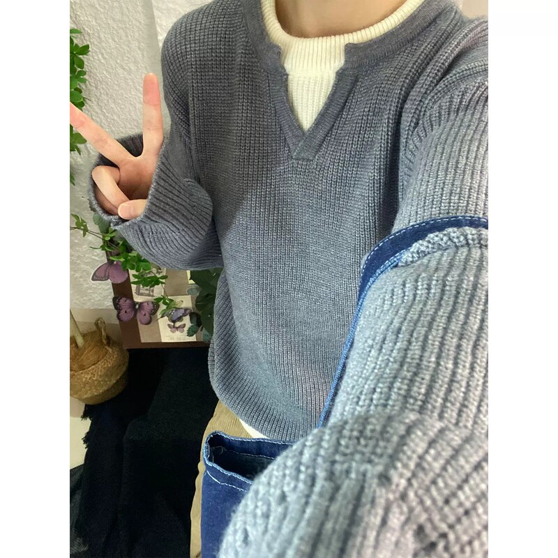 Gray V-Neck Fake Two-Piece Knit Sweater for Men, Autumn Textured Heavyweight Base Layer, Lazy and Relaxed Sweater