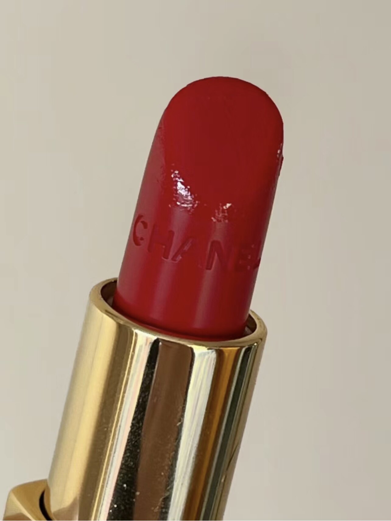 富家千金色！水润显白山楂红～CHANEL香奈儿可可小姐口红唇膏的实战使用