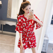 Jumpsuit women Summer 2018 new Korean version of chiffon print trumpet sleeve vneck high waist slim wide legs jumpsuit