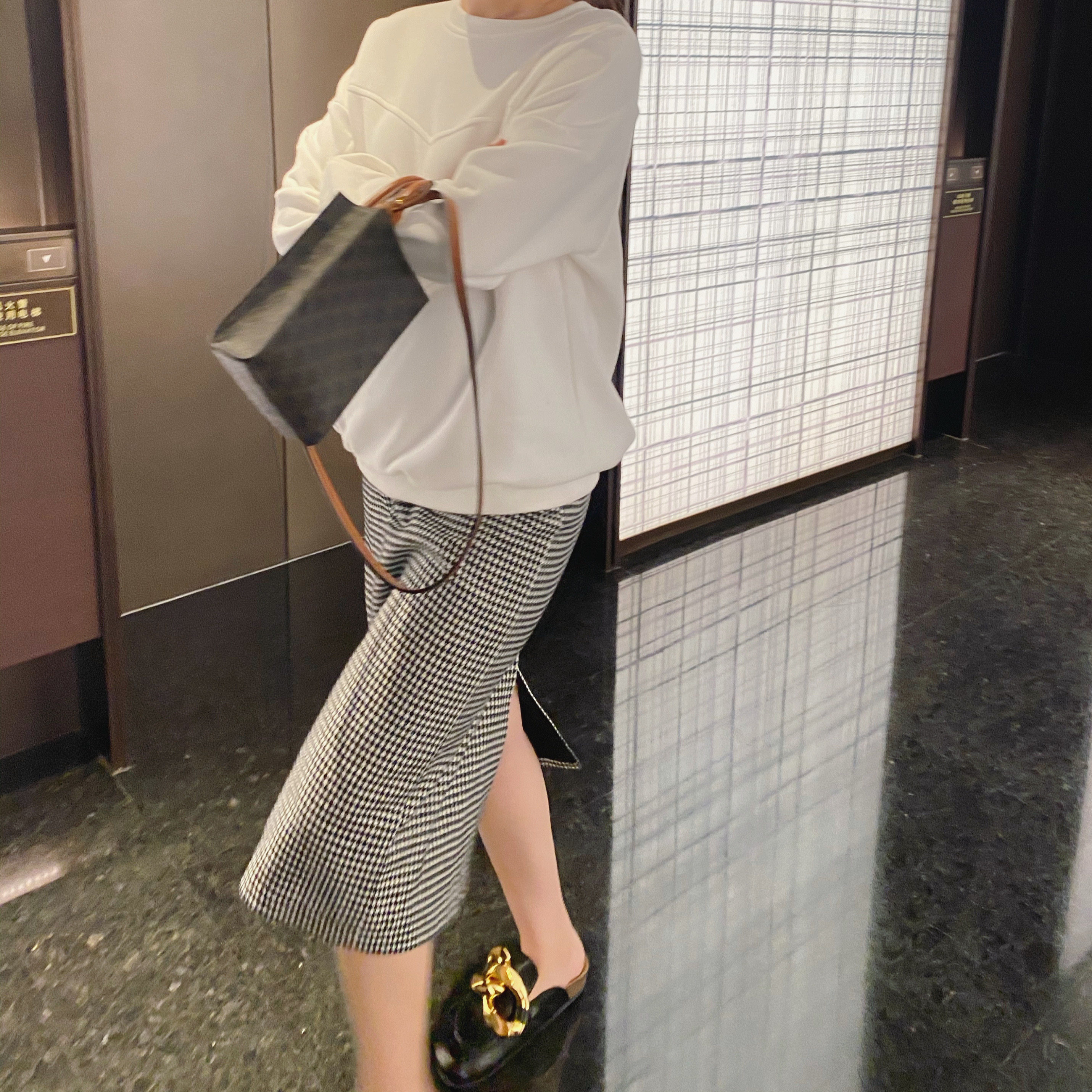 (LeoMami) maternity skirt spring dress Chidori grid split belly fashion mid-length wool skirt tide