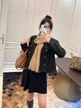 (LeoMami) High-end maternity wear autumn and winter fashion temperament suit design short woolen coat