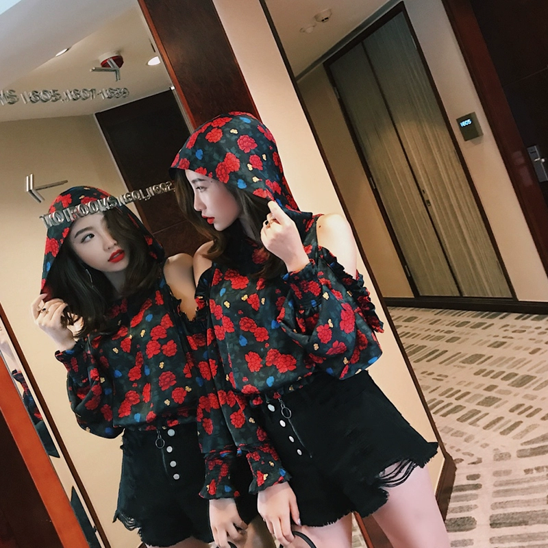 Zi Khánh áo quây dài tay voan nữ 2020 mùa xuân hè mới cẩn thận máy hood in họa tiết chic top - Áo sơ mi chiffon ren