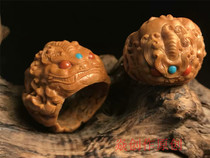 Walnut hand play grinding plate four buildings white lion carving Pixiu ring finger pure hand carving