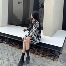 Asakawa wine one salt shirt womens retro Hong Kong flavor summer wear new 2021 tie-dyed long-sleeved autumn top trend