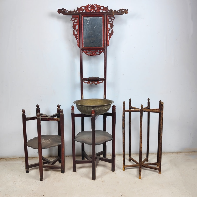 Traditional Old-Style Washbasin Stand with Copper Basin, Vintage Nostalgic 70S-80S Old Washbasin, Film Props and Decorations