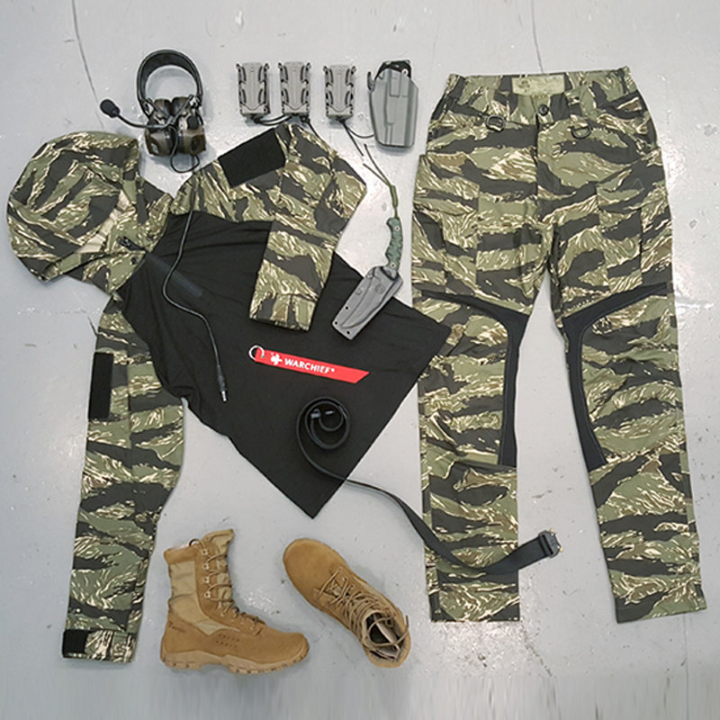 Military fan outdoor four-color camouflage flip-flops suit men's special soldier tactical sleeve dress female tiger spotted camouflage abrasion-proof combat combat training suit