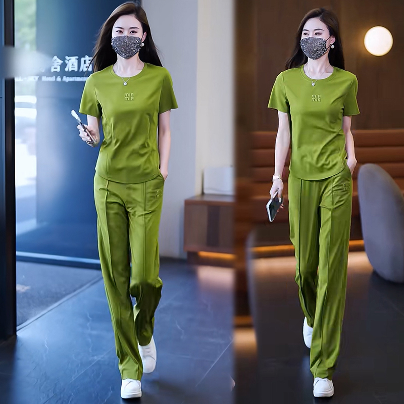 Casual Fashion Sportswear Suit for Women, Summer 2026 New Style, Stylish and Age-Reducing, Slimming Wide-Leg Pants Two-Piece Set