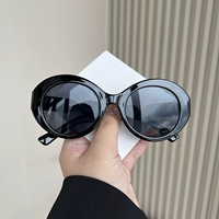 Круглый черный