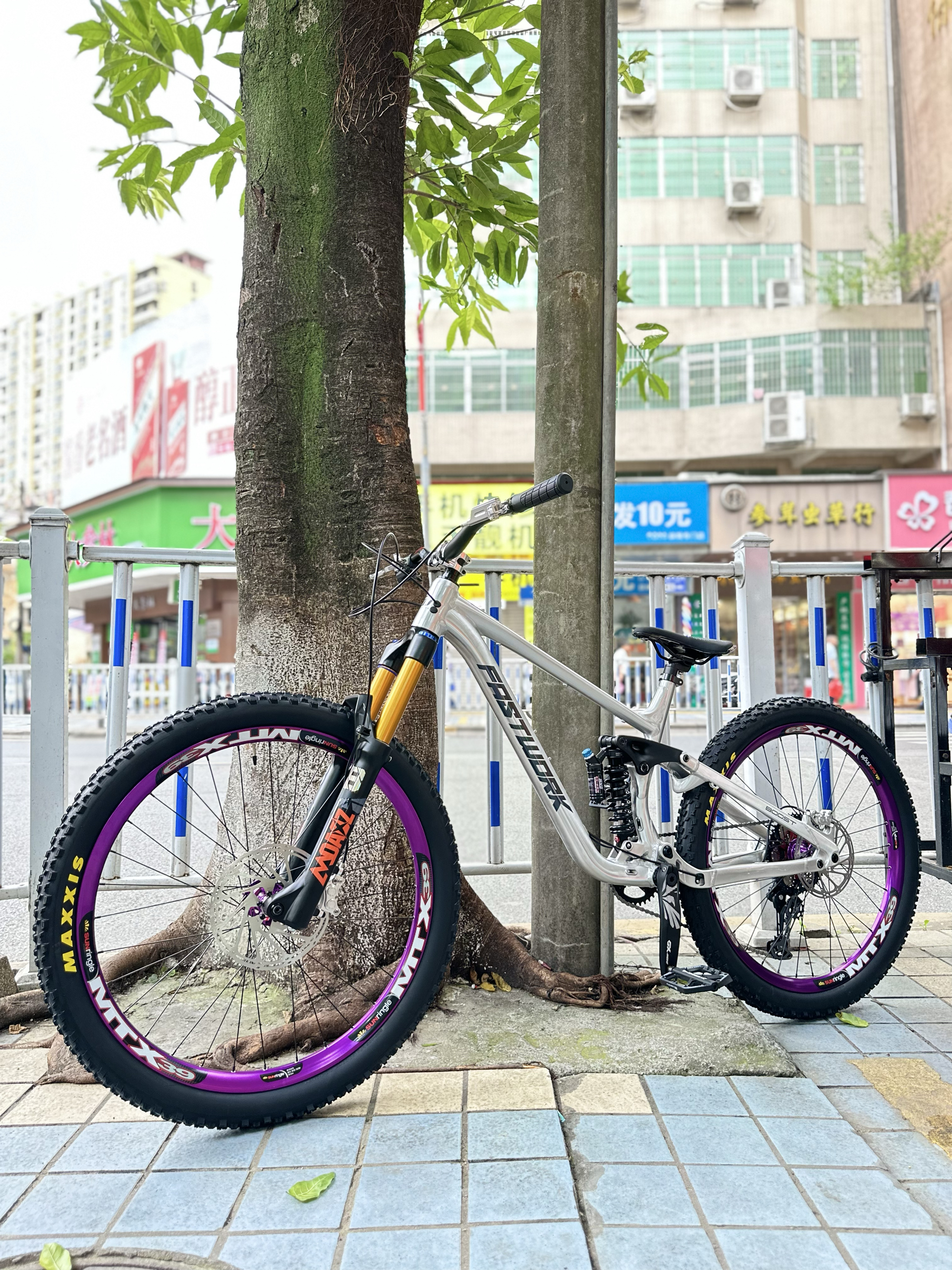 FASTWORK法斯特第四代速降软尾山地车架：征服山林，挑战极限！‍♂️